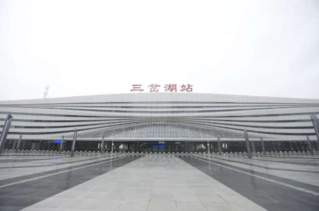 今起投用!成都高铁站+1,泸州一小时直达(图3) 微信图片_20240422104635.png