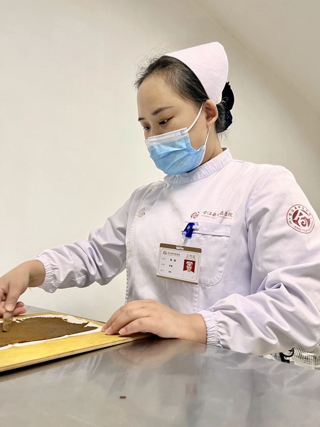 【投票】快点进来,评选出您心中的“最美护士”(图12) 微信图片_20240425091858.jpg