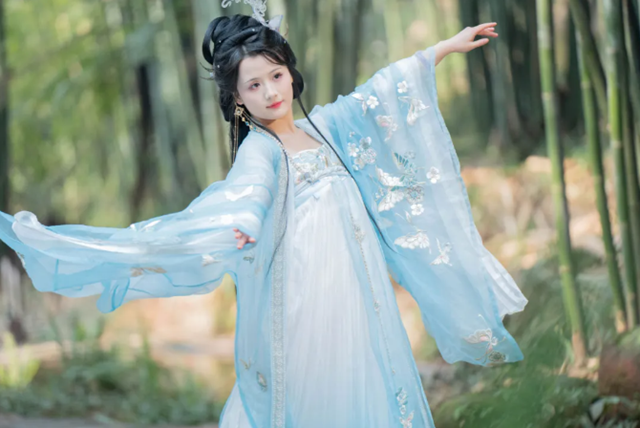 不愧是宜宾!最受欢迎小众城市第15名!(图12) 微信图片_20240509112724.png