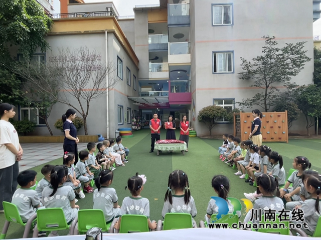 泸县玉蟾街道:“蜀善有你 读好书”阅芽计划 助力儿童早期阅读发展(图1) 1.jpg