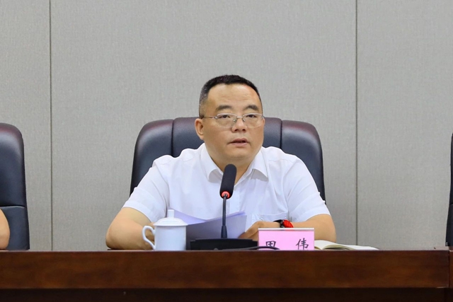 泸州高新区召开“提升本领 优化作风”专项行动动员会(图4) 高新4.jpg