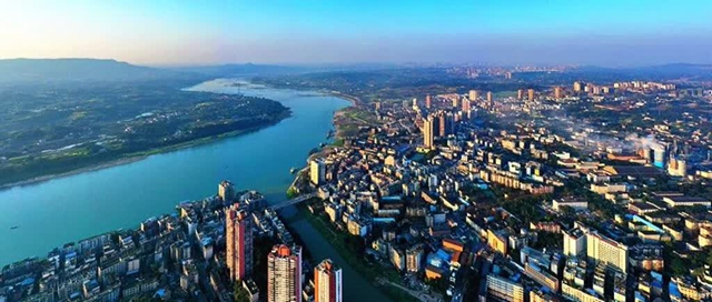 《当代县域经济》刊发纳溪区委书记谭荣兵署名文章《因地制宜发展新质生产力》