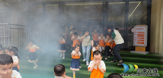 鱼塘街道:消防应急疏散演练进校园|消防安全,一路"童"行(图1) 图片2.png