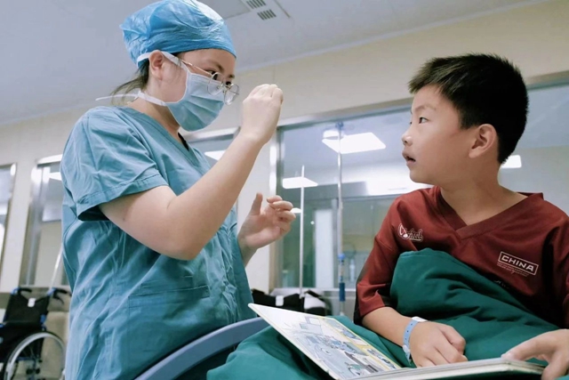 爸爸妈妈,我在手术室没有哭哦,因为有专属我们的“勇气套餐”(图12) 微信图片_20240711094136.jpg