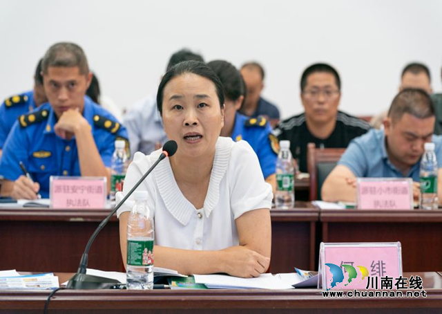 泸州市餐饮行业监管执法工作现场会在龙马潭区召开(图6) 城管6.png