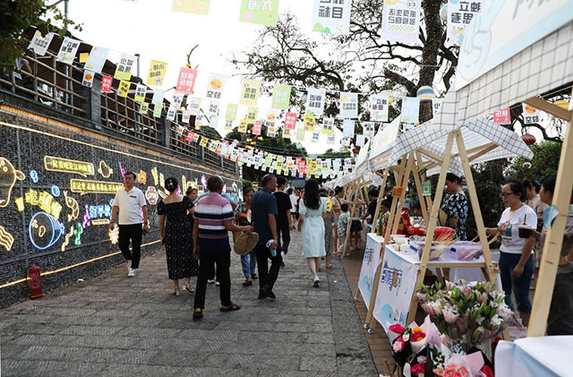 嗨起来!江阳区首届啤酒音乐嘉年华引爆夜经济(图9) 9.jpg