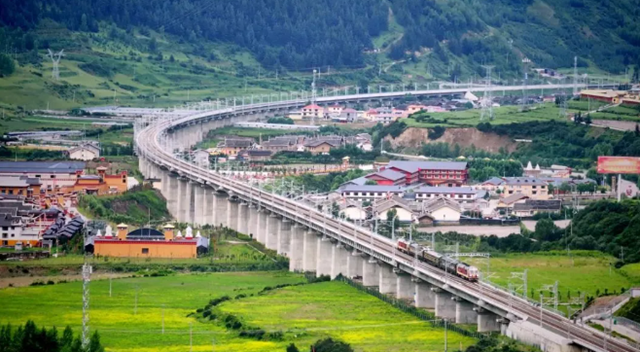 联调联试！从宜宾坐动车到黄龙九寨！