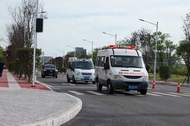泸州福欣医院为“泸县地灾抗洪抢险后勤保障实战演练”提供医疗保障!(图9) 9.jpg