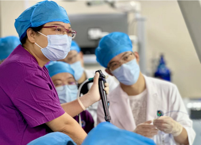 四川首例“红袖刀”手术成功实施，为高危肺结节患者带来新希望