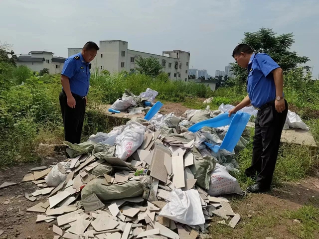 垃圾乱倒、偷倒?纳溪东升街道:举报最高奖1万元(图1) 东升1.jpg