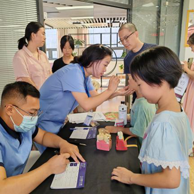 本周六，泸州市妇儿中心组织的口腔健康主题亲子沙龙正在报名中