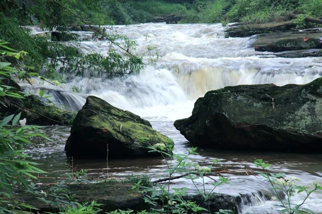 暑假探索秘境,泸州这里有一处隐藏在山里的绝美瀑布……(图20) 20.jpg