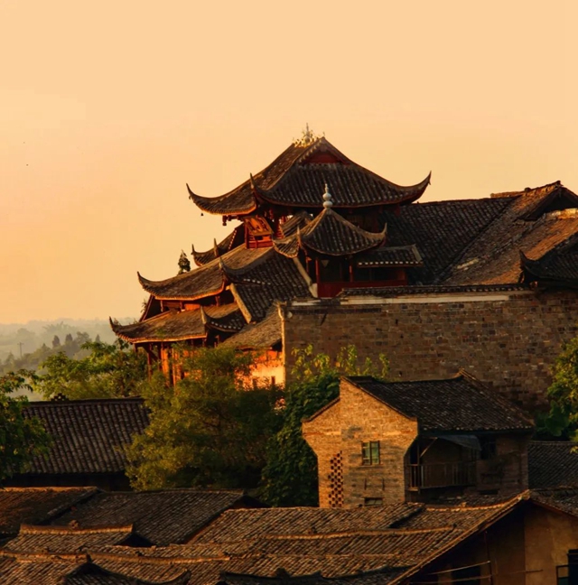 开学季丨明星同款旅行路线,三分钟带你get(图10) 微信图片_20240829111700.jpg