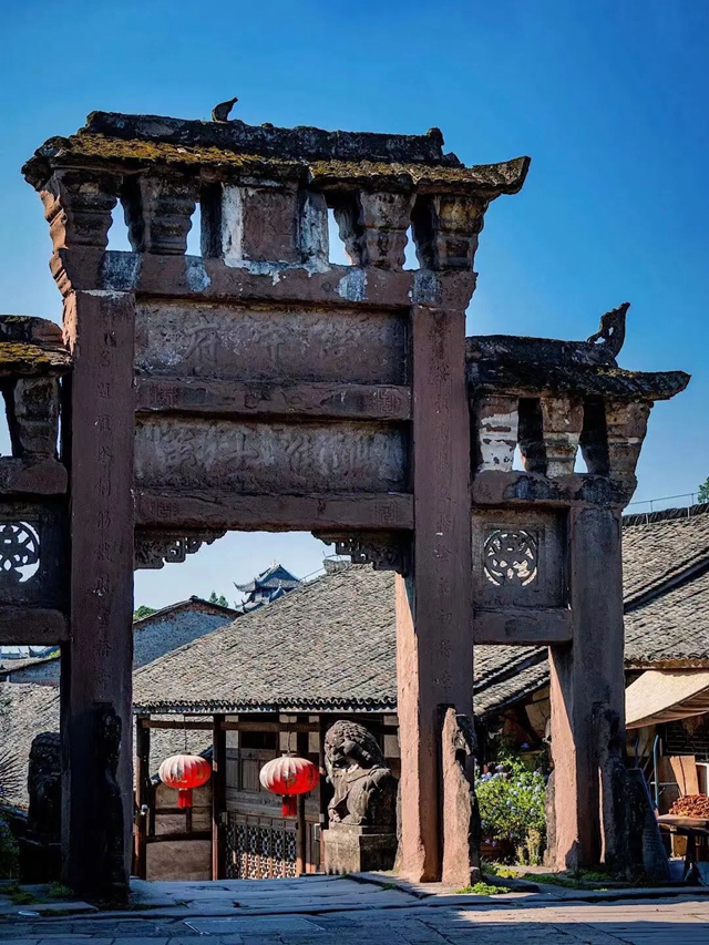 开学季丨明星同款旅行路线,三分钟带你get(图14) 微信图片_20240829111719.jpg