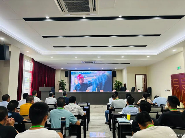 时为公司召开安全管理例会┃董事长李金龙:公司要对每一位时为人的安全负责(图4) 4.jpg