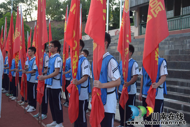 八秩黉门育桃李 高三学子启新程┃泸县一中高2022级举行高三升级仪式(图4) DSC_0194.jpg