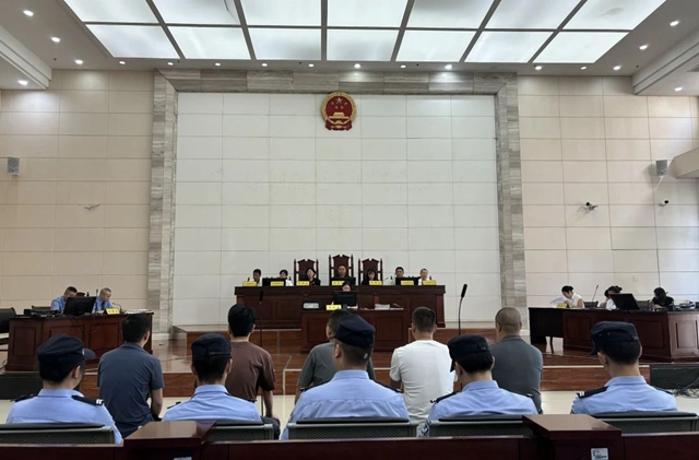 4万多条小区业主个人信息被卖 | 龙马潭区法院审结全市首例侵犯公民个人信息罪案件(图2) 微信图片_20240926084813.jpg