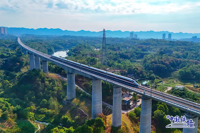 渝昆高铁川渝段9月29日开通运营丨重庆西至泸州东站最快26分钟可达