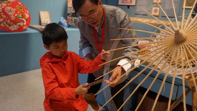 四川首个!“泸州非遗展演周”走进中国非物质文化遗产馆(图3) 微信图片_20241003110523.jpg