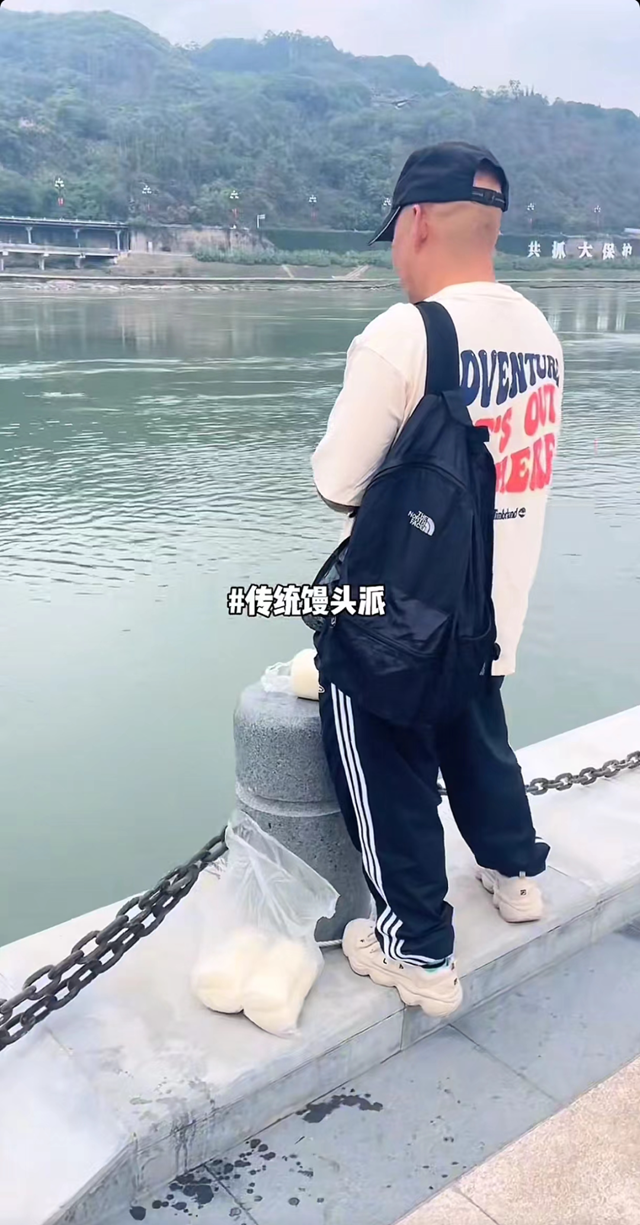 长江鱼群再现宜宾三江口(图7) 微信图片_20241010103504.png