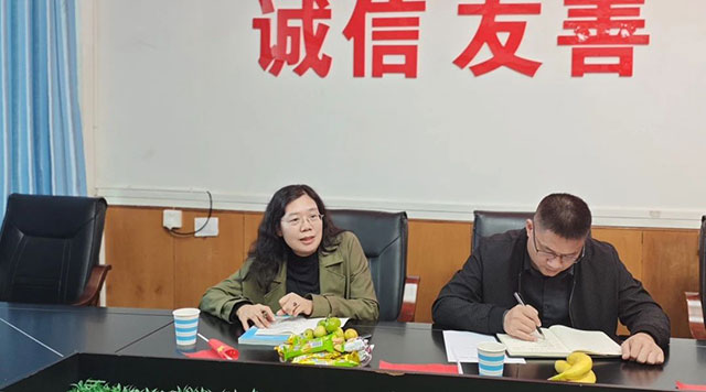 古蔺县中医医院开展“我们的节日·重阳”暨退休人员座谈会(图5) 5.jpg