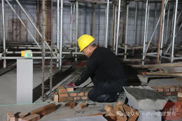 拼经济搞建设丨泸州这个辐射四省(市)的民生项目,年内可实现全部封顶(图2) 冲刺2.jpg