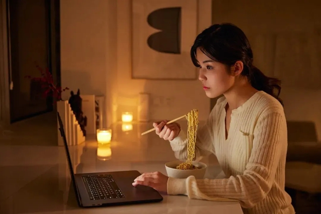 【关注】16岁女孩胃癌晚期，全胃切除，这些零食要少吃......