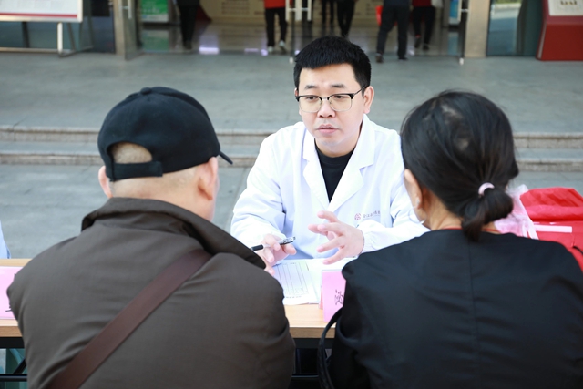 【世界男性健康日】曝光3个男科常见病!(图4) 合4.jpg