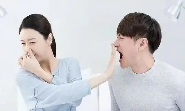 【围观】艾玛，口臭自测法，先偷偷试试