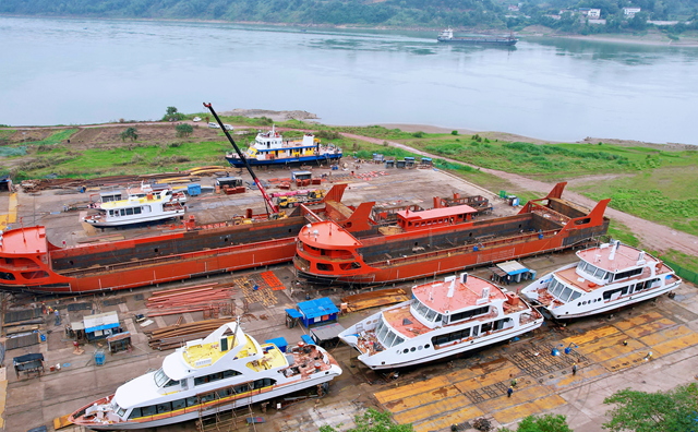 冲刺收官战！泸州船舶制造凝心聚力创佳绩