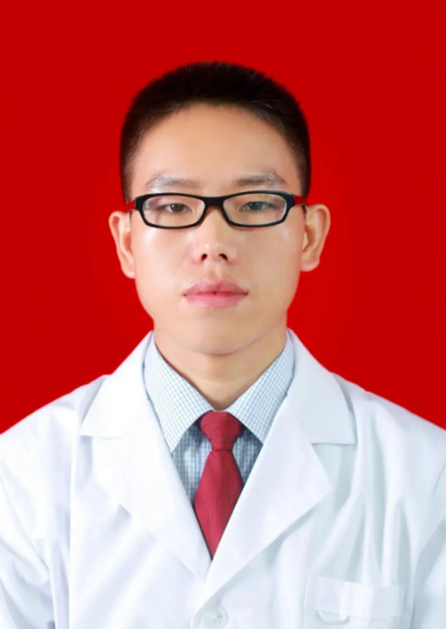 【围观】时隔一年,泸州又一“爬树哥”遭了(图8) 9.jpg