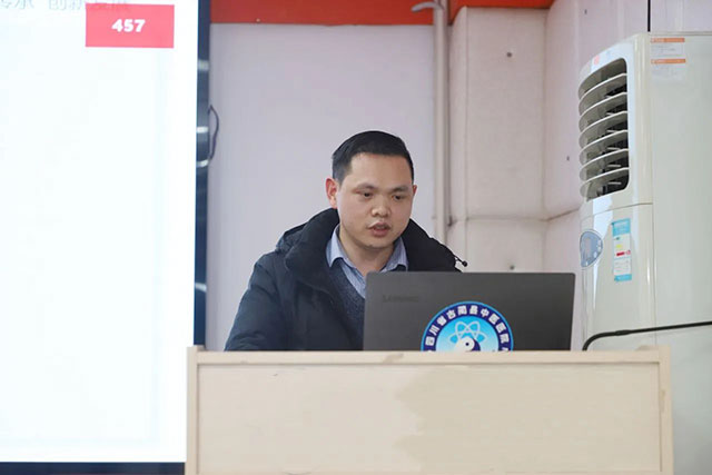 古蔺县中医医院召开2025年临床科室工作务虚会(图14) 14.jpg