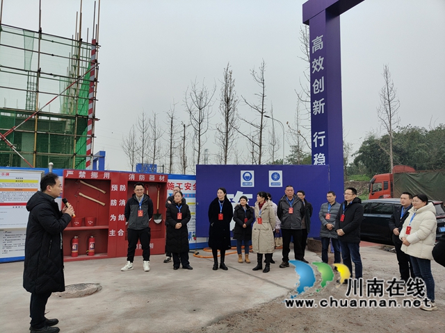 龙马潭区鱼塘街道:携手代表委员 共筑民生关切之桥(图3) 微信图片_20241220174407.jpg