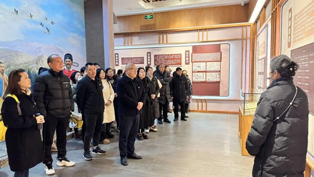 扬廉洁之风 铸党性之魂|泸县建校党委开展主题党日活动(图2) 2.jpg