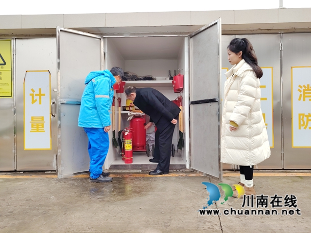 曾一洴到泸县百和镇开展节前安全督查(图1) 微信图片_20241226114747.jpg