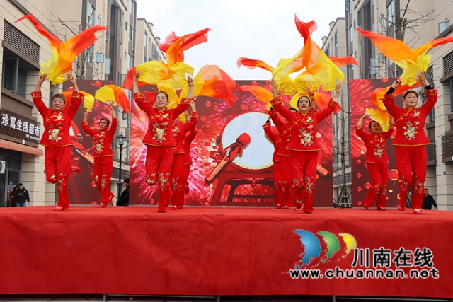 祥龙辞旧岁 灵蛇贺新春|泸州市“我们的节日·春节”示范活动走进泸县福集镇(图6) IMG_2469_副本 (2).jpg