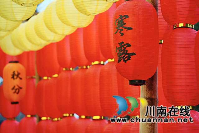 泸县百和镇:流光溢彩迎新春,喜气洋洋过大年(图7) 4665a69392d1120fc8e6f44e0edcee2.jpg