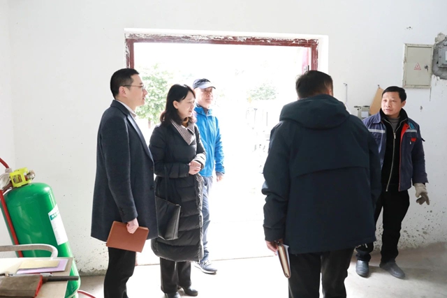 合江县中医医院:把牢“安全关”,迎接“平安年”!(图1) 查1.jpg