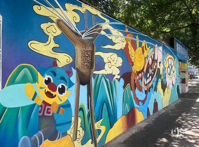 春节打卡,人少!泸州这里的墙绘“超出片”(图1) 1.jpg