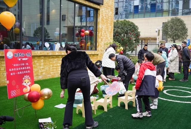 泸州市托育综合服务中心非遗游园会圆满落幕(图8) 9.jpg