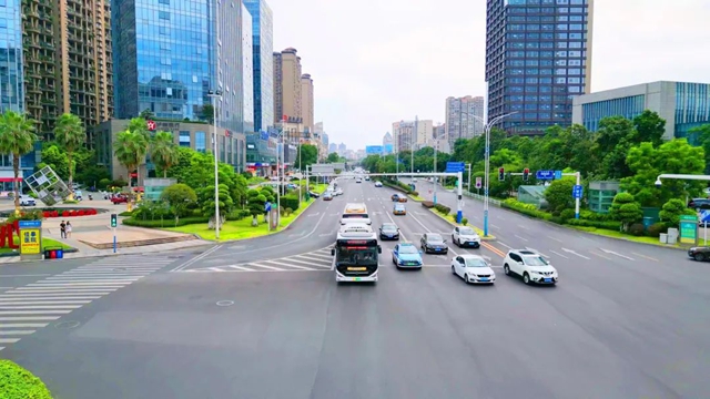 对话DeepSeek ,它眼中的泸州公交(图1) 1.jpg