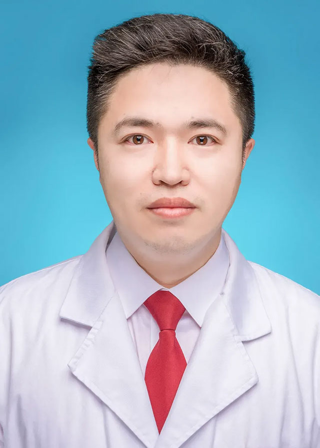 【围观】木签扎入眼中,泸州男子求医生挖掉眼睛(图4) 4.jpg