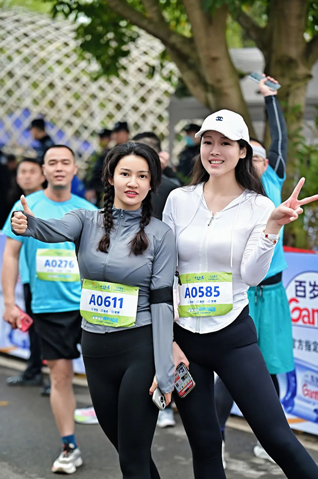 龙马潭区松滩湖畔,这场欢乐跑“嗨”翻了!!(图3) 3.jpg