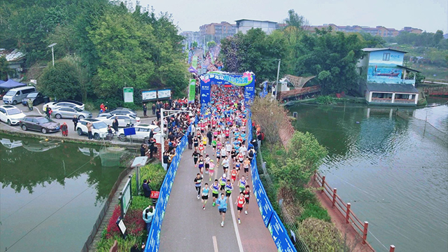 龙马潭区松滩湖畔,这场欢乐跑“嗨”翻了!!(图11) 11.jpg