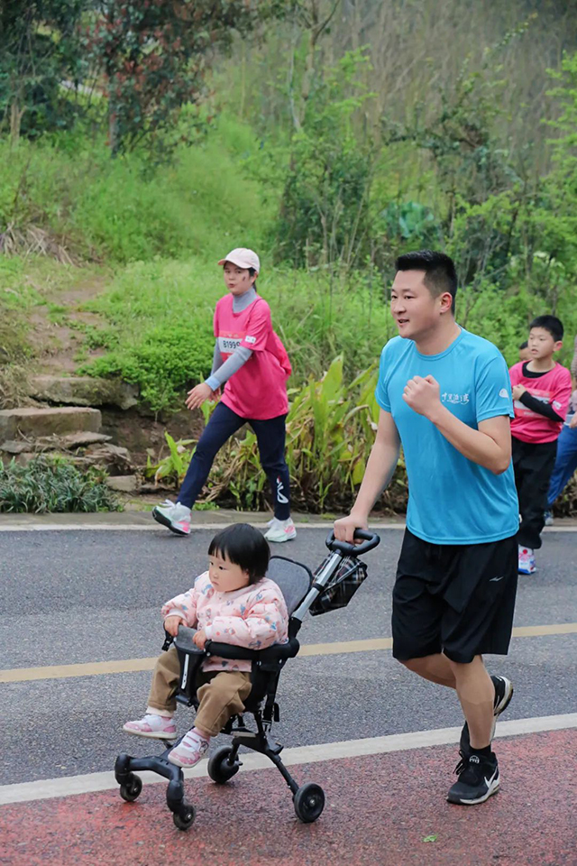 龙马潭区松滩湖畔,这场欢乐跑“嗨”翻了!!(图34) 33.jpg
