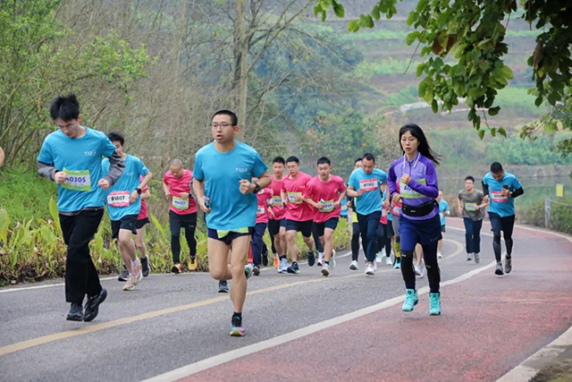 龙马潭区松滩湖畔,这场欢乐跑“嗨”翻了!!(图17) 16.jpg