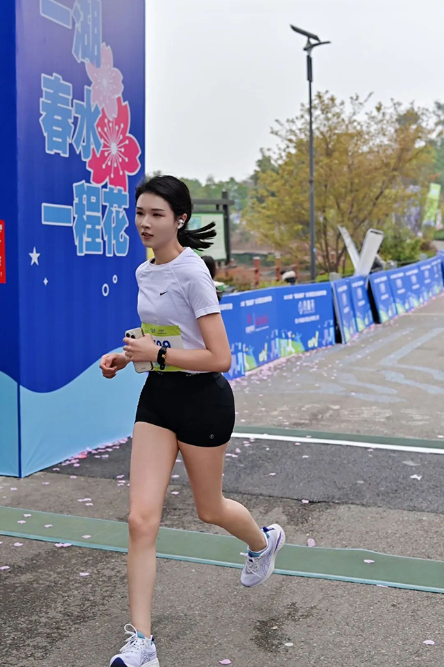 龙马潭区松滩湖畔,这场欢乐跑“嗨”翻了!!(图18) 17.jpg