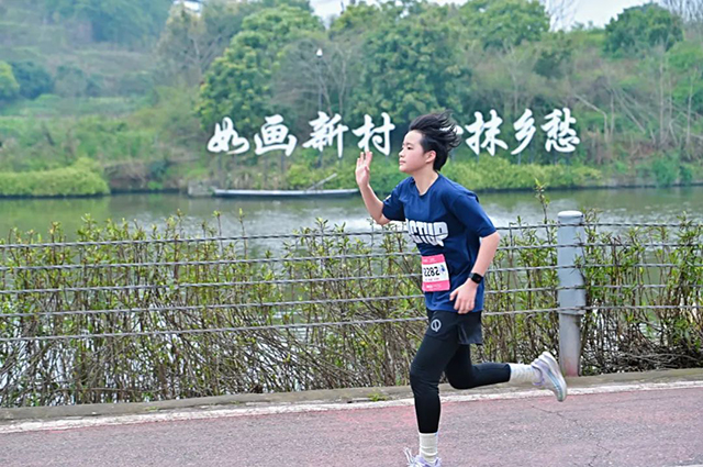 龙马潭区松滩湖畔,这场欢乐跑“嗨”翻了!!(图29) 28.jpg