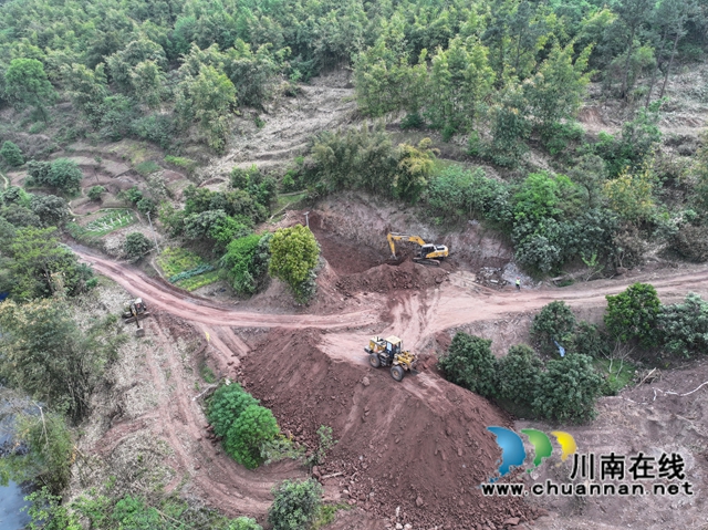 总投资6.07亿元 库容1093万立方米|泸县加速建设第三座中型水库土公庙水库(图2) 取水放空隧洞施工面开挖 (夏一先摄).jpg