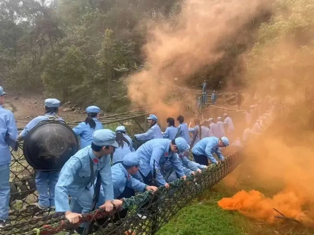 一校一景 | 没有课本的周五 泸州这群学生去了这个神秘基地(图10) 10.jpg